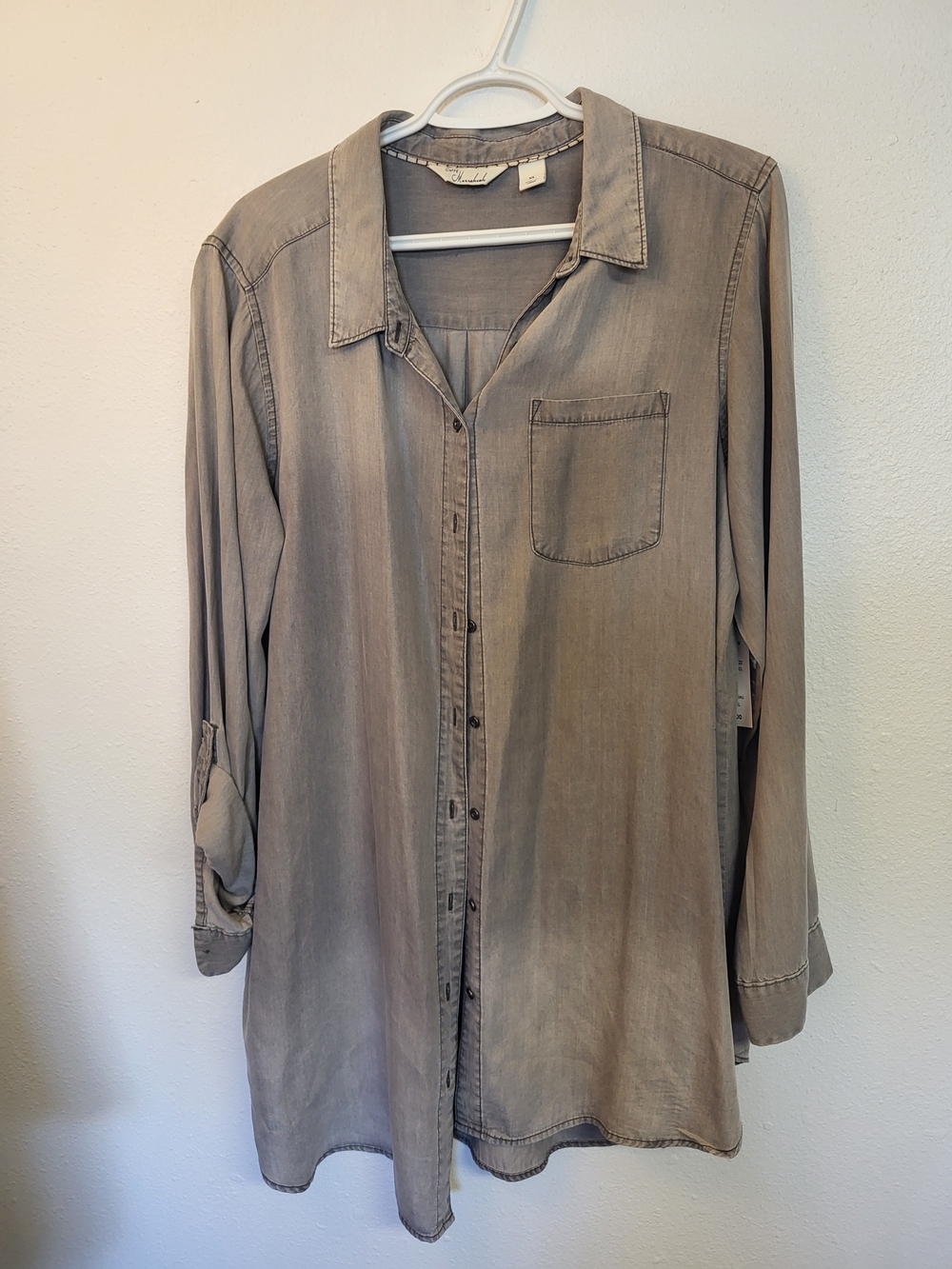 Caffe Marrakesh Gray Ombre Long Sleeve Button Up Chambray Shirt NWT